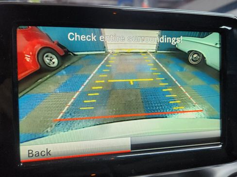 Used 2014 Mercedes-Benz CLA 250 4MATIC image 31