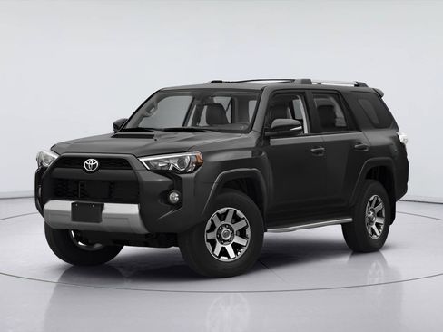 Used 2018 Toyota 4Runner TRD Off-Road AWD/4WD image 32