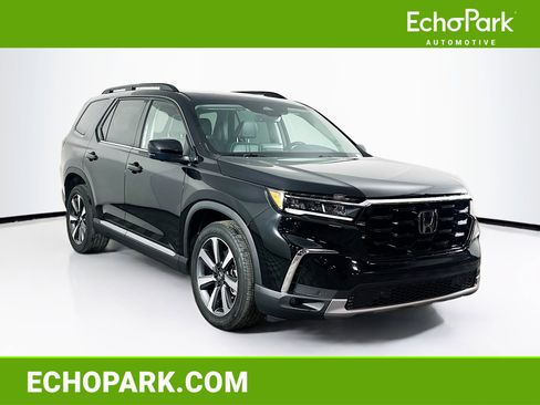 Used 2023 Honda Pilot Elite image 1