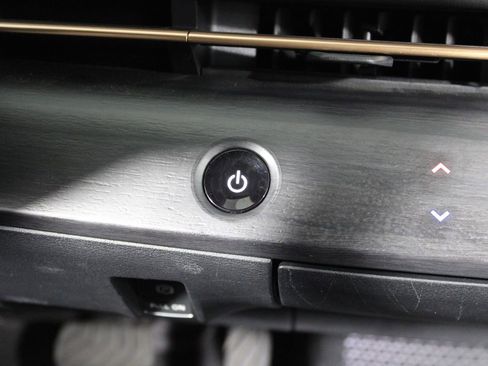 Used 2024 Nissan Ariya FWD image 10