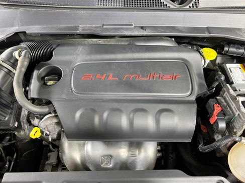 Used 2022 Jeep Compass Limited image 27