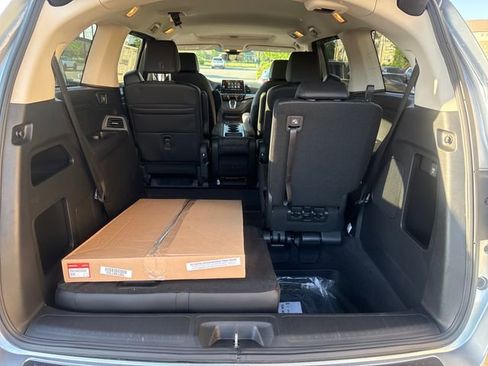 New 2026 Honda Odyssey EX-L image 17