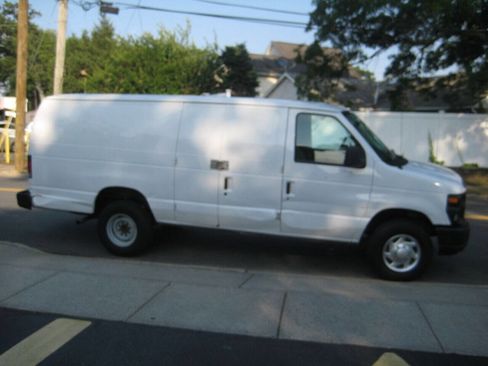 Used 2012 Ford E-250 and Econoline 250 Extended w/ Commercial Cargo Van Pkg image 4