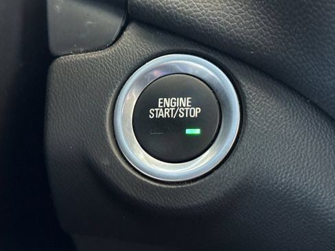 Used 2023 Chevrolet Equinox LT FWD image 31