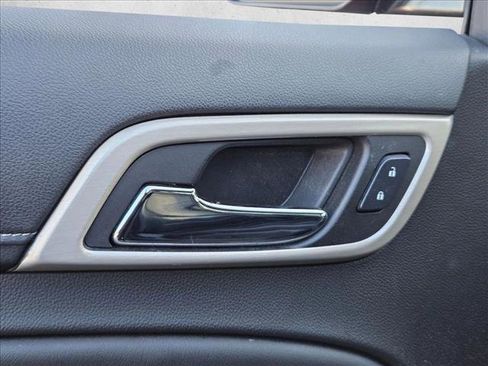 Used 2017 GMC Yukon XL Denali w/ Open Road Package image 6