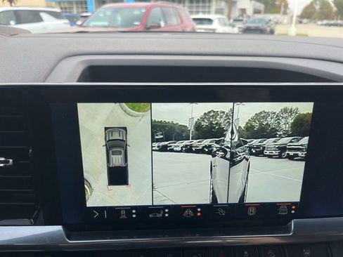 Used 2024 Chevrolet Silverado 1500 LTZ w/ LTZ Convenience Package II image 30