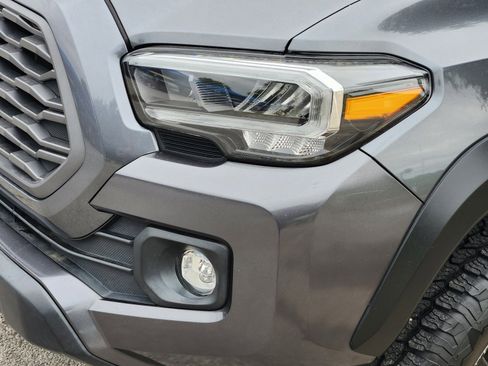 Used 2021 Toyota Tacoma TRD Off-Road AWD/4WD image 26
