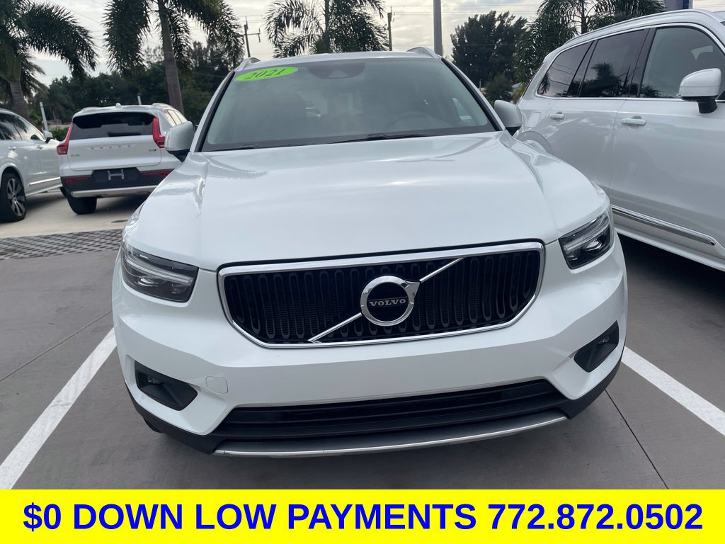 Used 2021 Volvo XC40 T5 Momentum w/ Protection Package Premier AWD/4WD image 3