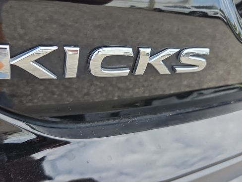 Used 2024 Nissan Kicks SV FWD image 30