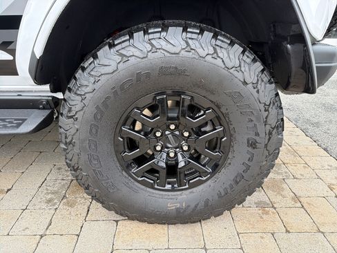Used 2025 Ford Bronco Raptor AWD/4WD image 30