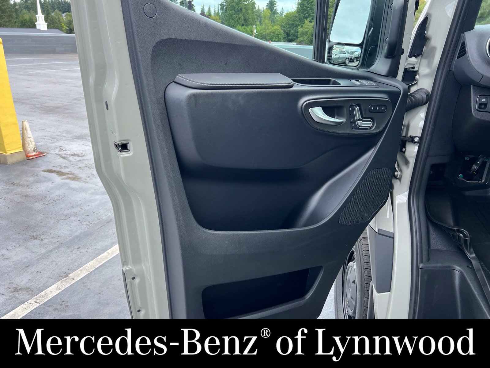 New 2026 Mercedes-Benz Sprinter 2500 image 15