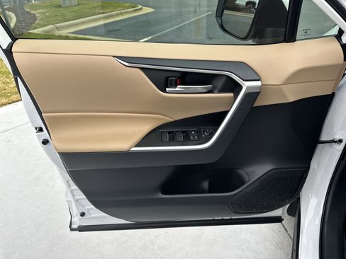 Certified 2025 Toyota RAV4 XLE image 14