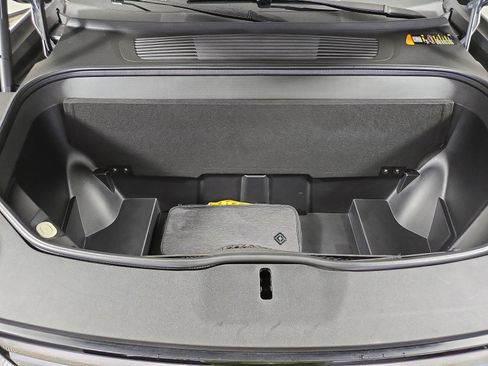 Used 2023 Rivian R1T Adventure AWD/4WD image 14