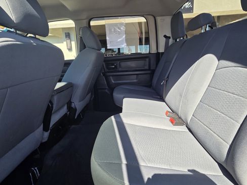 Used 2018 RAM 2500 Tradesman w/ Chrome Appearance Group AWD/4WD image 10