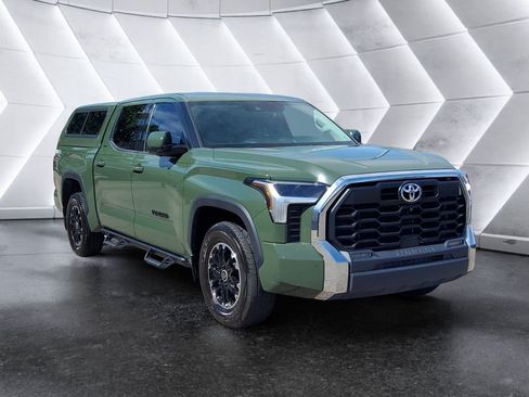 Used 2022 Toyota Tundra SR5 RWD image 1