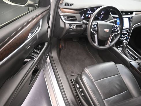 Used 2019 Cadillac XTS Luxury FWD image 12