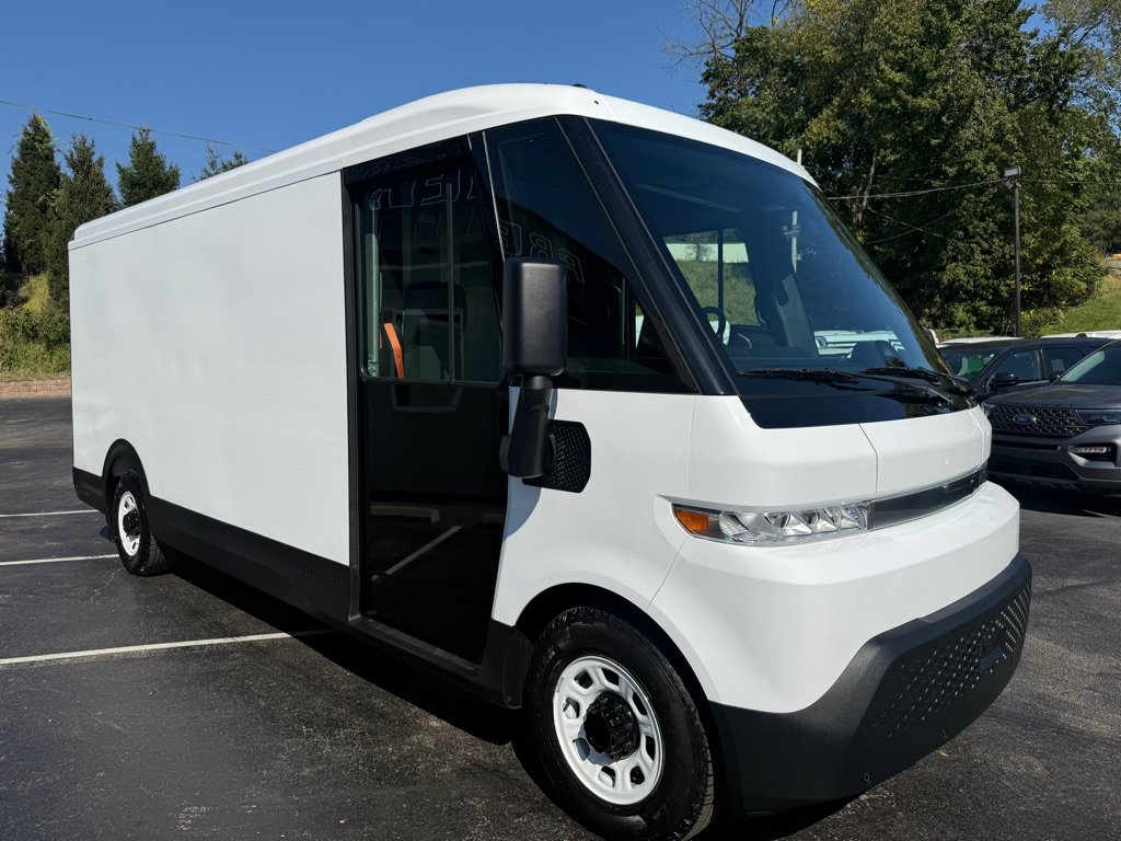 Used 2024 Chevrolet Brightdrop 600 w/ Commercial Equipment Package AWD/4WD image 10