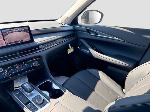 Certified 2026 INFINITI QX60 Luxe w/ Cargo Package image 25