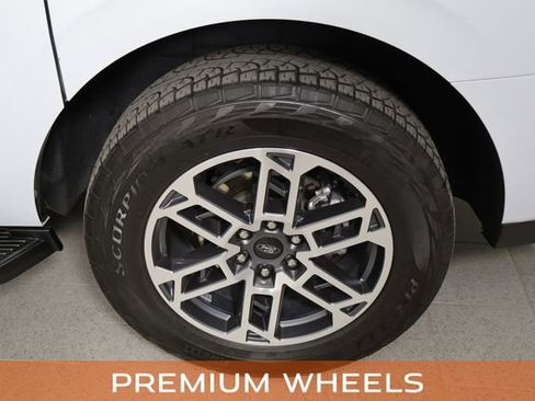 Used 2025 Ford Expedition Max Active AWD/4WD image 14