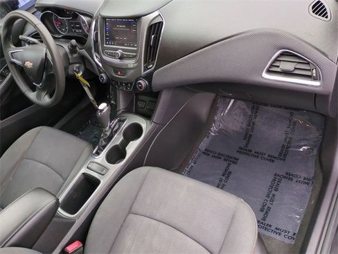 Certified 2019 Chevrolet Cruze LS image 26