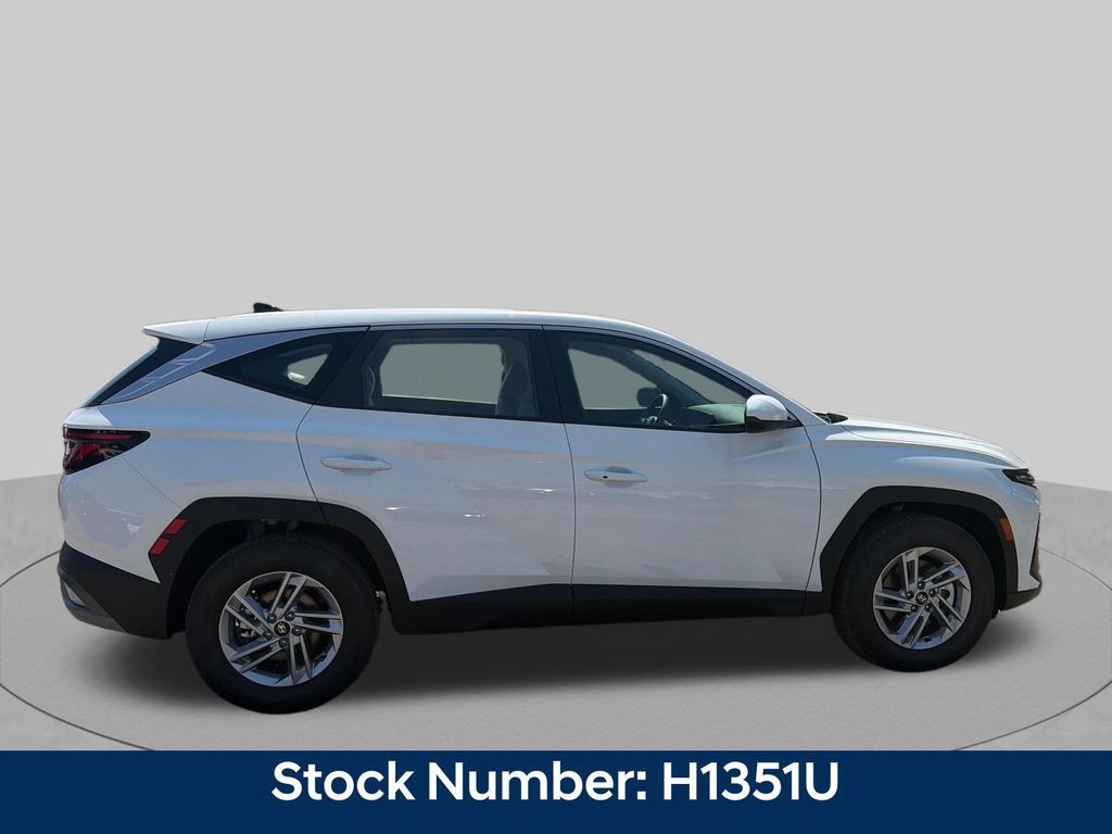 New 2026 Hyundai Tucson SE FWD image 6