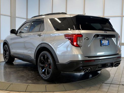 Used 2020 Ford Explorer ST w/ ST Street Pack image 6
