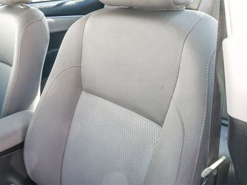 Used 2016 Toyota Corolla LE image 22