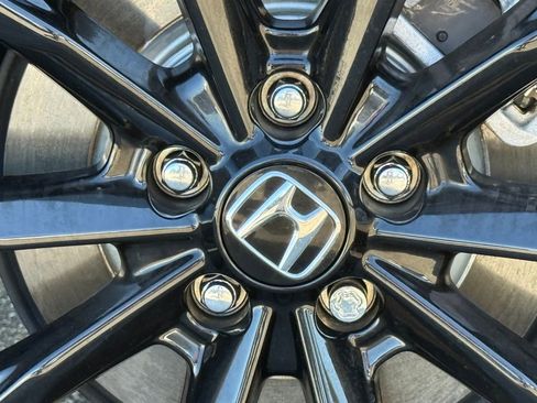 Used 2025 Honda CR-V Sport-L image 17