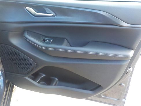 New 2025 Jeep Grand Cherokee 4WD image 15