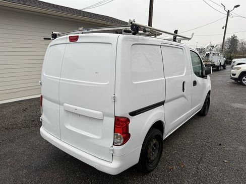 Used 2017 Nissan NV200 SV image 4