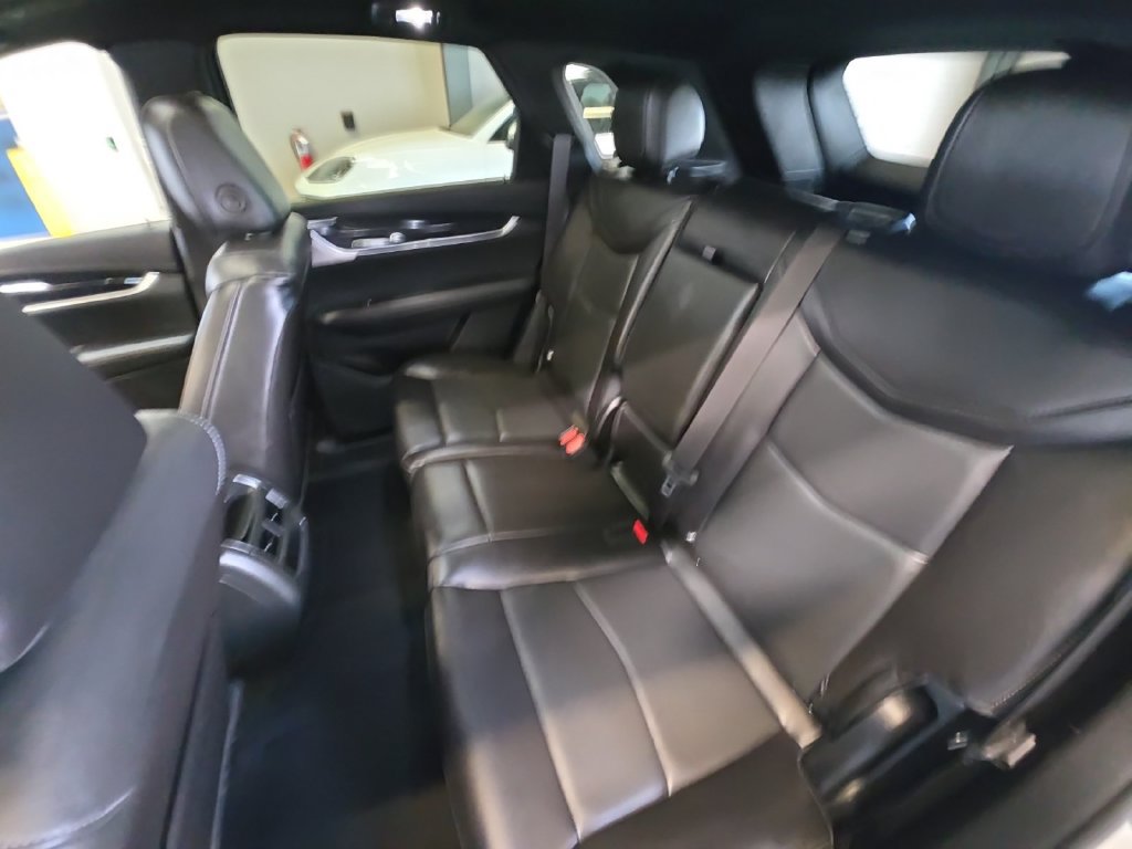 Certified 2025 Cadillac XT5 Premium Luxury AWD/4WD image 28