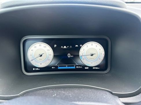 Used 2023 Hyundai Kona Limited FWD image 15