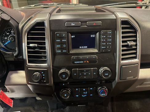 Used 2015 Ford F150 XLT w/ Equipment Group 301A Mid AWD/4WD image 19