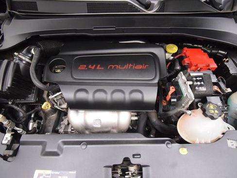 Used 2019 Jeep Compass Latitude w/ Cold Weather Group AWD/4WD image 27