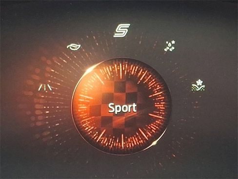 Used 2022 Ford Escape Titanium image 25