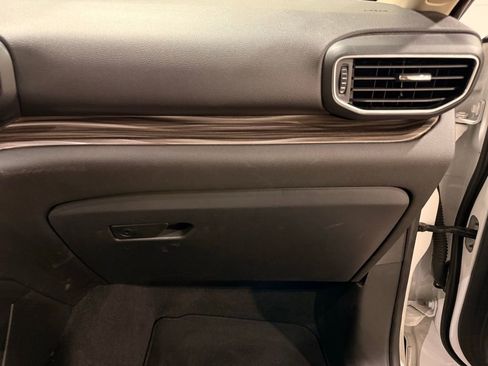 Used 2022 Ford Explorer Limited w/ Equipment Group 301A image 30