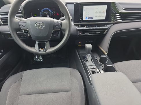 Used 2026 Toyota Camry LE FWD image 19