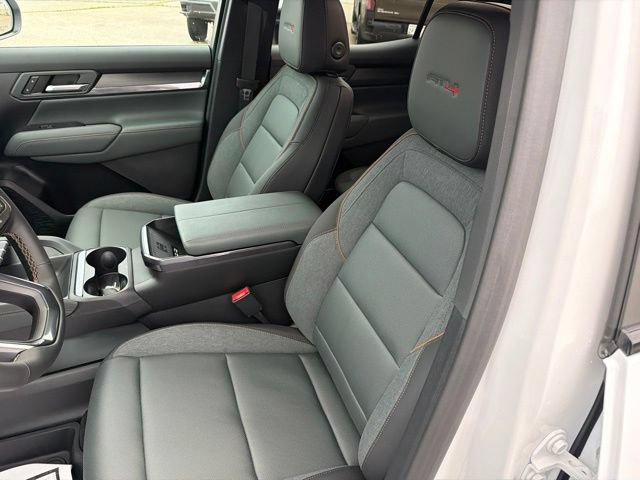 New 2026 GMC Terrain AT4 w/ Convenience Package III AWD/4WD image 12