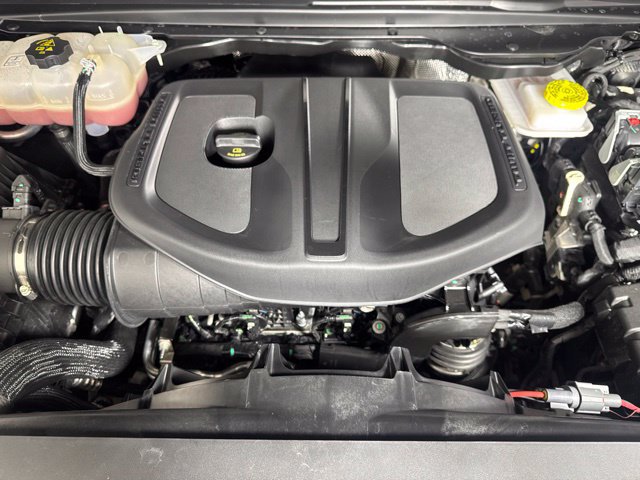 Used 2026 RAM 1500 Laramie w/ Sport Appearance Package AWD/4WD image 9