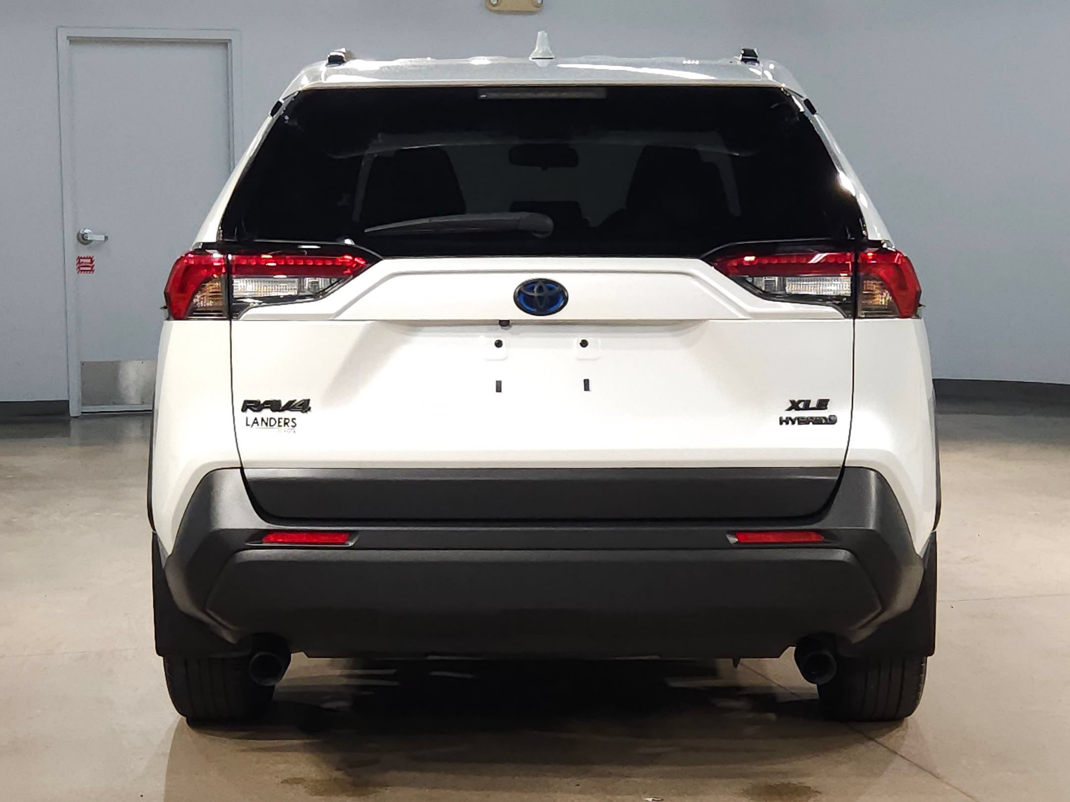Used 2024 Toyota RAV4 XLE Premium AWD/4WD image 6