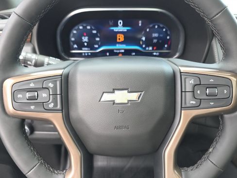 Used 2024 Chevrolet Tahoe High Country AWD/4WD image 25