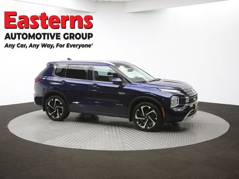 Used 2023 Mitsubishi Outlander SEL image 47