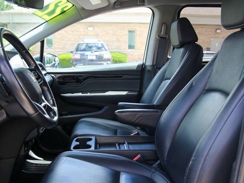 Used 2022 Honda Odyssey Touring image 37