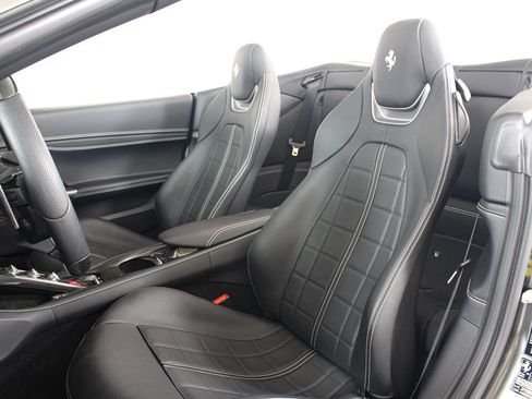 Certified 2023 Ferrari Portofino M RWD image 42