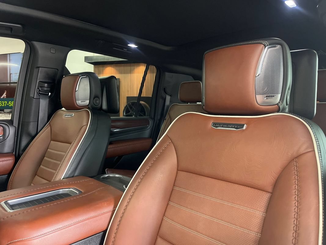 Used 2023 GMC Yukon XL Denali Ultimate AWD/4WD image 30