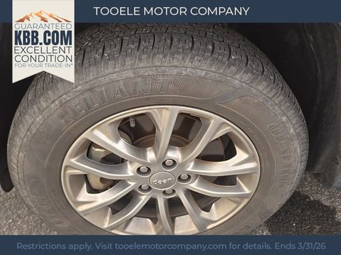 Used 2021 Jeep Cherokee Latitude Plus image 6