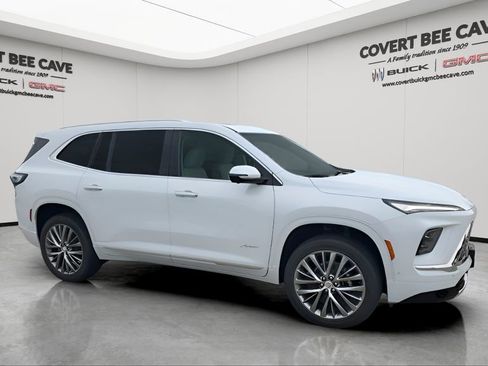 New 2026 Buick Enclave Avenir w/ Super Cruise Package image 12