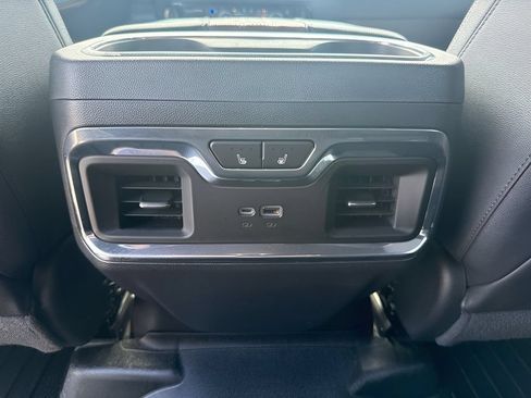Used 2023 Chevrolet Silverado 1500 High Country w/ Technology Package AWD/4WD image 11