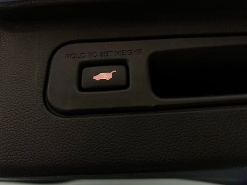 Used 2024 Honda Pilot TrailSport image 29