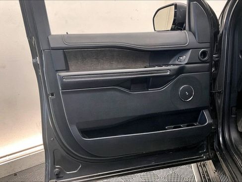 Used 2021 Ford Expedition Max Limited RWD image 24